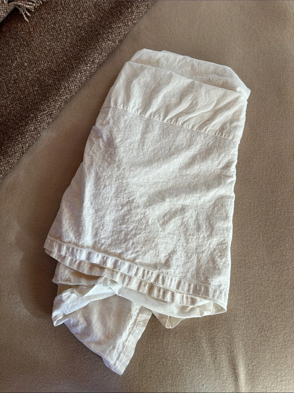 Pottery Barn Cream Ruffled Linen Bed Skirt